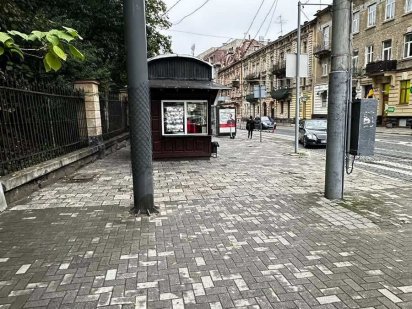 Продаж кіоску вул. Франка з орендарями Львів