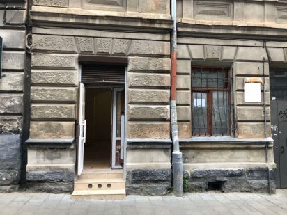 Продаж комерційного приміщення з ремонтом по вул.Головацького Львів