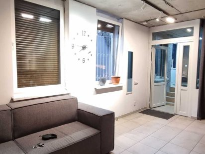 Офис, 107.6 кв.м Феодосийская, 2л, нежилой фонд, Салют Київ