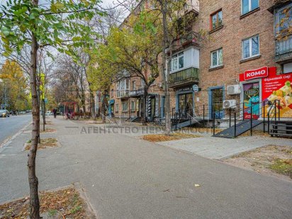 Продажа комерческого помещения с арендатором (57.3м2) , Шевченковский Київ