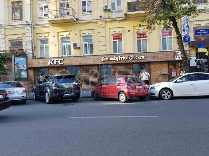 Фасад, Червона лінія, навпроти входу в ТРЦ Гулівер, Якірний орендар! - фото 1