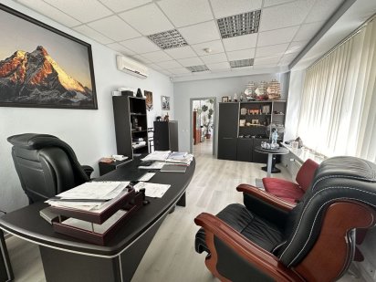 Продажа офисного помещения 500м2, метро Святошино, ул. Котельникова 35 Київ