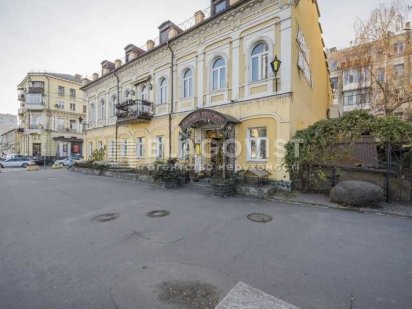 Набережно-Хрещатицька 19/21. Ексклюзивна будівля в історичному центрі. Киев