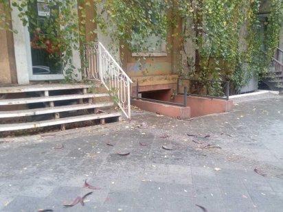 Продам коммерческое  помещение общей площадью 140 кв.м 