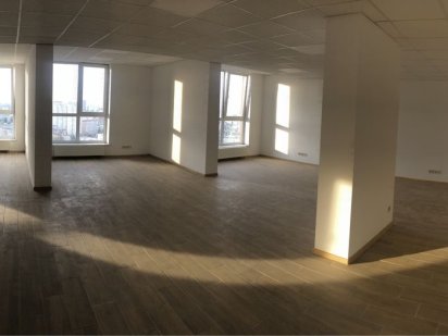 Продам офисное помещение БЕЗ% ул. Полевая 73 Київ