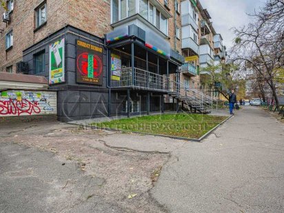 Продажа фасада (43м2) Шевченковский р-н , хорошая окупаємость!! Київ