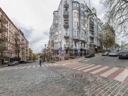 Городецького Архітектора, 17/1, нежитлове приміщення, фасад Київ