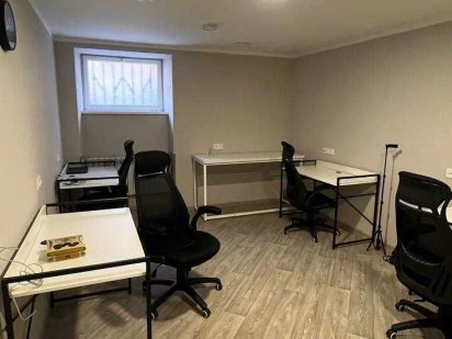 Продаж комерційного приміщення Львів, вул. Сергія Єфремова, 70.9 кв.м Львов