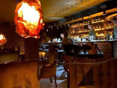 Продаж  нежитлового приміщення, діючого бару на Майдані Незалежності Київ