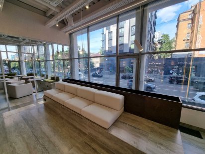 Продаж VIP дизайнерського офісу 500 кв. м. Центр. Фасад. терраса. Киев