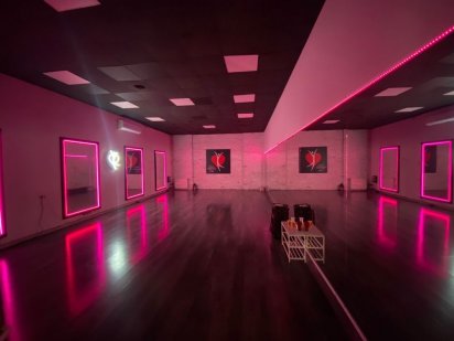 Продаж приміщення. Фасад.Печерськ.Коновальця,32 б. ЖК Митець Київ