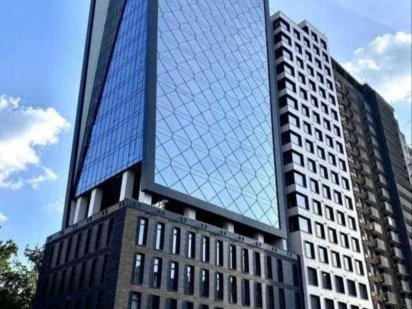 Просторе (940 м2) фасадне двоповерхове приміщення в  БЦ "Be The One" Київ