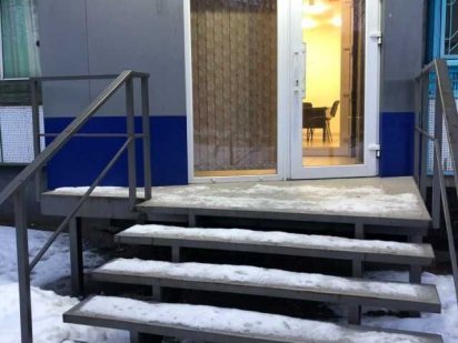 Продам помещение 45м2 Салтовка 1-й этаж отдельный вход - красная линия Харьков