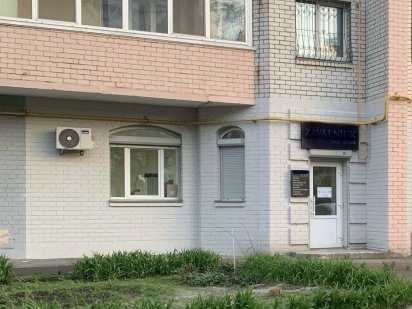 ТЕРМНОВИЙ. ФАСАД. Продаж комерції в центрі Бучі. Буча