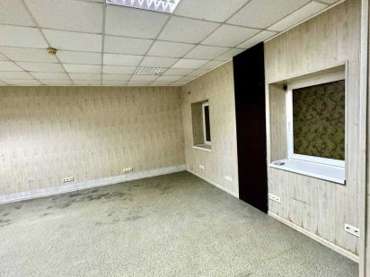 Приміщення 1-й пов НФ. Окремий вхід. 44 м2. Голосіівський пр 25. Киев