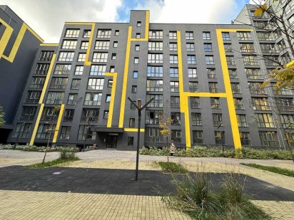 Продаж комерційного приміщення ЖК Шенген вул.Залізнична Львів