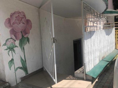 Не житлове приміщення 220 м. кв 