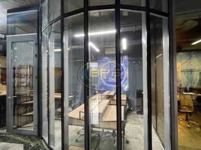 Стильний лофт 105 кв.м: ідеальний простір для вашого бізнесу! 