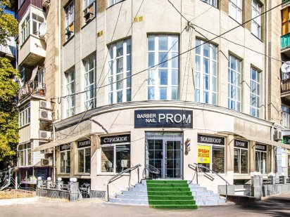 Продам помещение в 3-х уровнях под магазин на пр.Независимости,7 центр Харьков