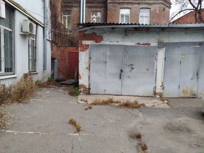 Приміщення ( гараж ) 19,2 м2, м. Харків, вул. Сумська 76 Харків