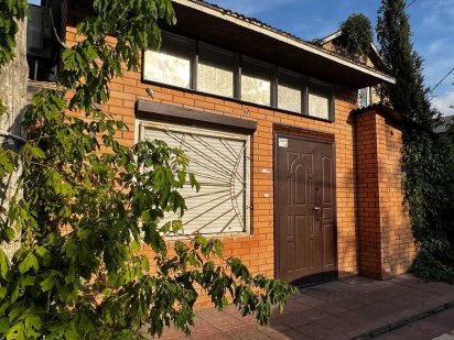 Комерція з ділянкою, орендарями. Ірпінь