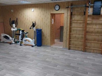 Фасадне приміщення з ремонтом на вул. Парковій! 