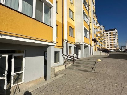 Продам комерційне приміщення Івано-Франківськ