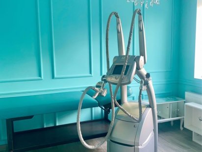 Продам квартиру салон красоты  готовый бизнес Харків