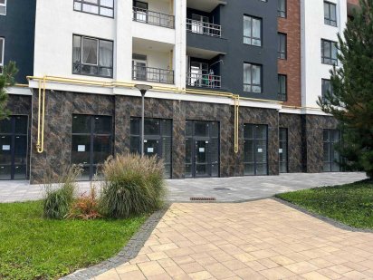 КОМЕРЦІЯ фасад ЖК Синергія Сіті Ирпень