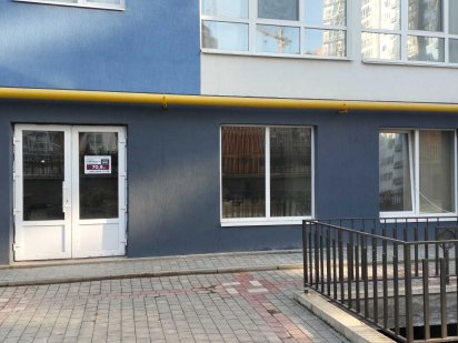 Комерція, перший поверх, прохідна локація Ивано-Франковск