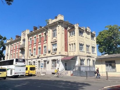 Продається 2-х рівневе приміщення на жд  вокзалі в Одесі 