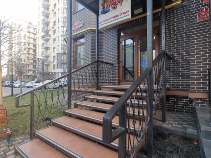 Продам комерцію в ЖК Річ Таун Ірпінь Окремий Вхід Фасад Ирпень