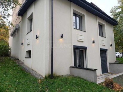 Продаж Комерції В ЦЕНТРІ міста, вул. Мазепи. Приміщення 2-рівні. Івано-Франківськ