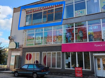 Не жилое помещение общей площадью 134 м.кв  красная линия 17 квартал Кривий Ріг