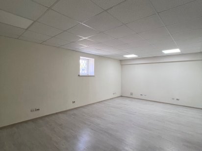 Продам Крмерція з ремонтом Район Синергія Новооскольська Ірпінь