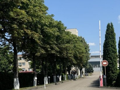 Комерційне приміщення з ділянкою 29сот м. Луцьк Луцьк