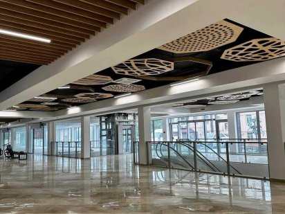 Продам  комерціней  приміщення  в  торговому  центрі Івано-Франківськ