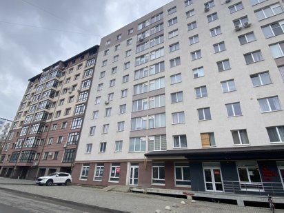 Комерція на вул. Сніжна. Біля нафти і Газу! Івано-Франківськ