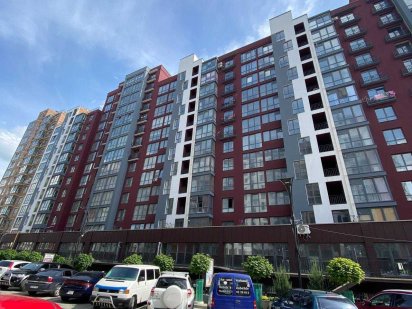 Продам фасадне комерційне приміщення ЖК Княгинин Івано-Франківськ