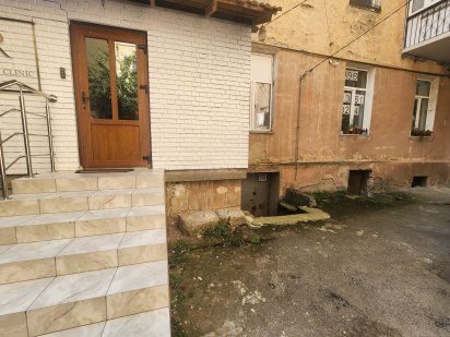 Продам цокольне приміщення в центрі Івано-Франківськ