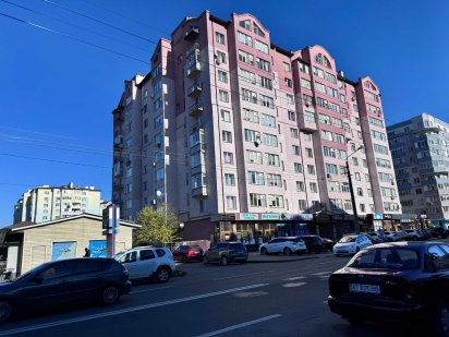 ВЛАСНИК напівцокольне прим. Вікна і другий вхід . Симоненка (ТАЙСТРА) Ивано-Франковск