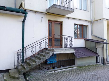 Центр! Приміщення з ремонтом, вул.Мулика (Гаркуші), 83 кв/м, 1 поверх Ивано-Франковск