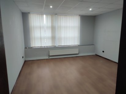 Здається кімната 20 м2 в офісному приміщенні Бердичев