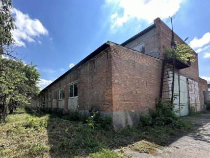 Приміщення на території бази Бердичів