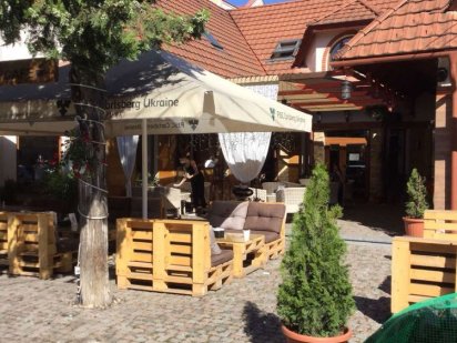 Оренда приміщення 60 кВ в ц м.Виноградіа біля Плази Виноградов