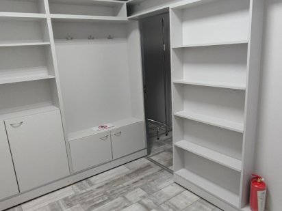 Здається кабінет в салоні, закритого типу Вышгород