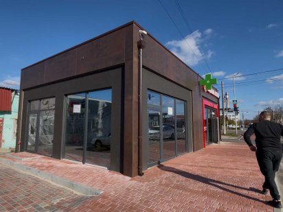 Оренда власного торгового приміщення 41 кв.м , фасад Гостомель, Гостомель