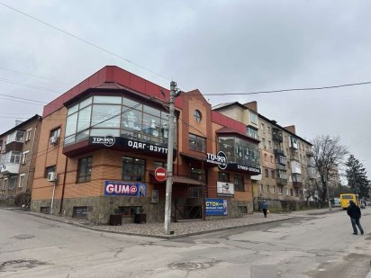 Оренда 400 м.кв. Самий центр міста . 2 поверхи .Open space !!! Жмеринка