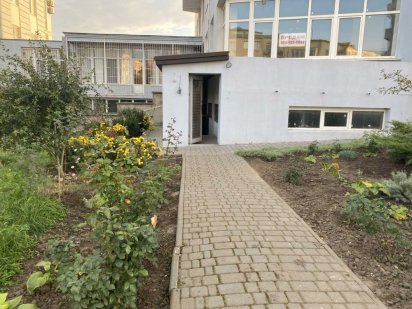 Сдам коммерческое помещение под услуги Черноморск