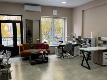 Здається приміщення в центрі Кам'янець-Подільський